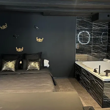 Le Lux Centre * Nantes